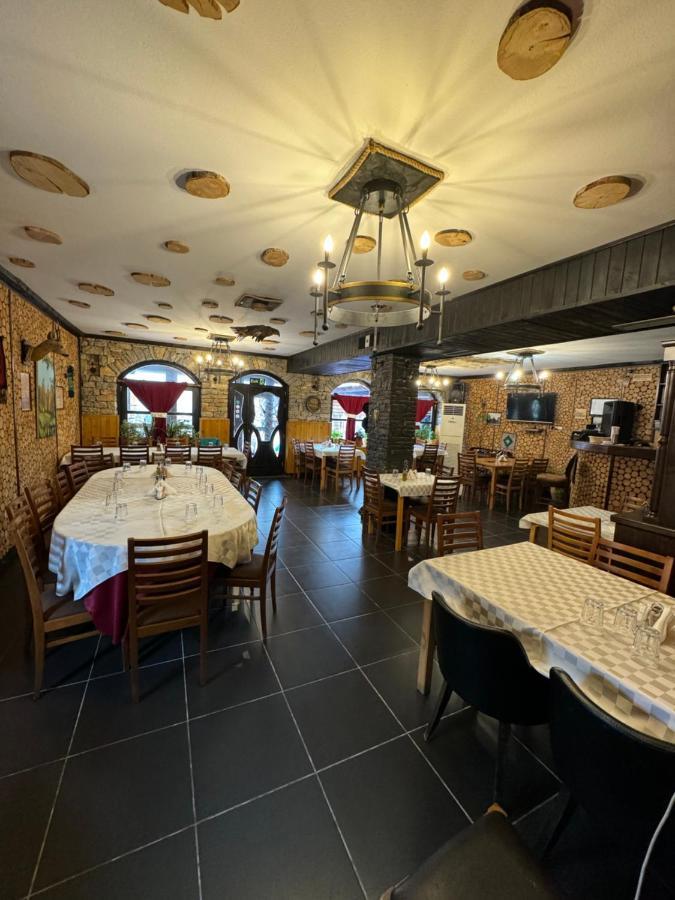 Hotel Ambassador Voskopoje Ngoại thất bức ảnh